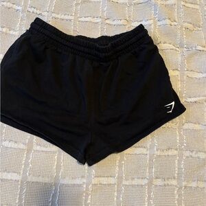 GYMSHARK Training loose fit shorts in black - MEDIUM